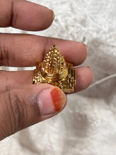 Sriyantra Pyramid Small Golden Colour