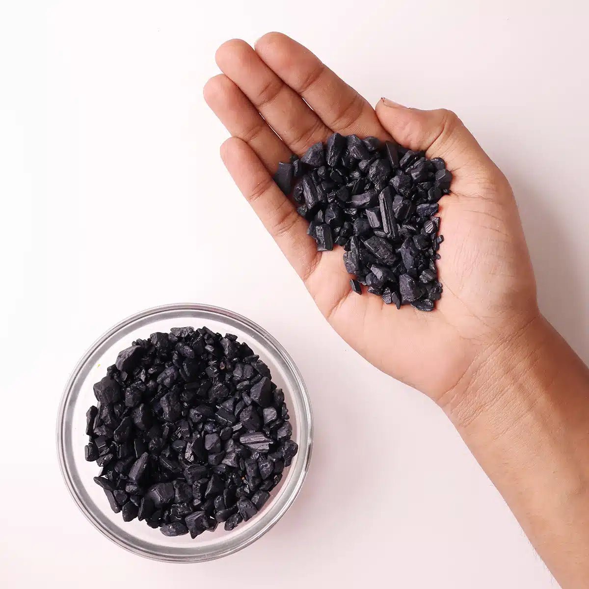 Black Tourmaline Chips Stone - GOOD HABITSS