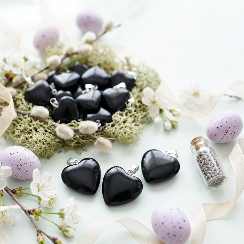 Black Tourmaline Heart Pendant - GOOD HABITSS