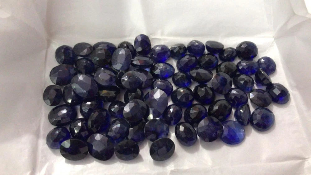 Blue Sapphire Gemstone (1 carat)