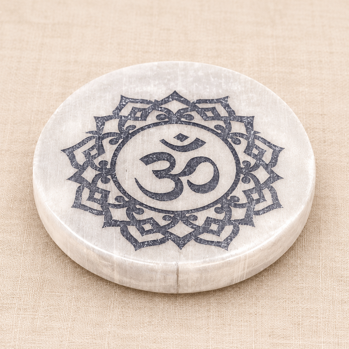 Selenite Motif Plate – Decorative Traditional Symbol on cream linen