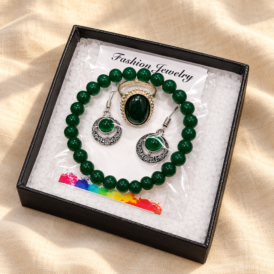 Green Aventurine Jewellery Set – Bracelet, Pendant & Earrings on warm cream linen