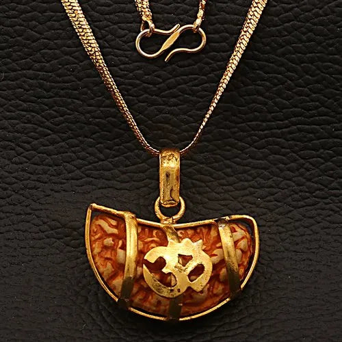 Kaju Rudraksha Om Pendant